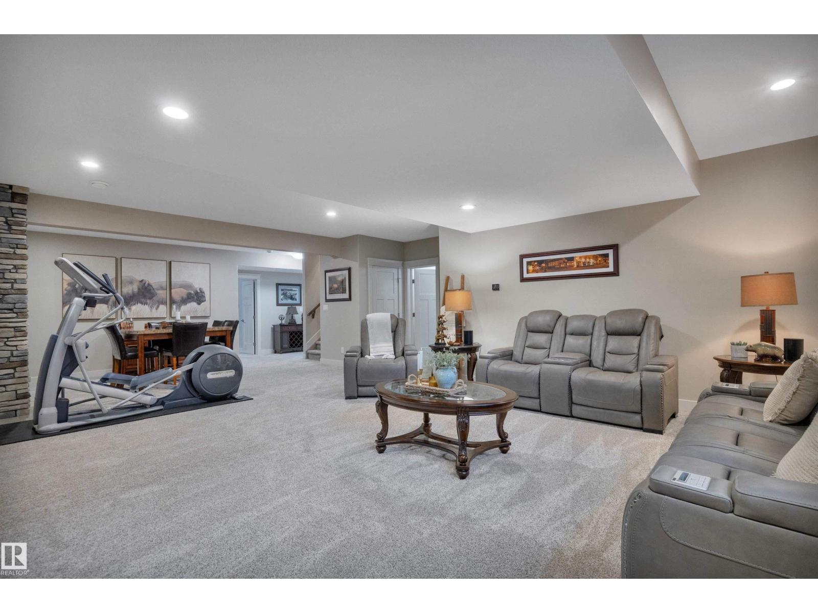 17 DILLWORTH CR — photo 45