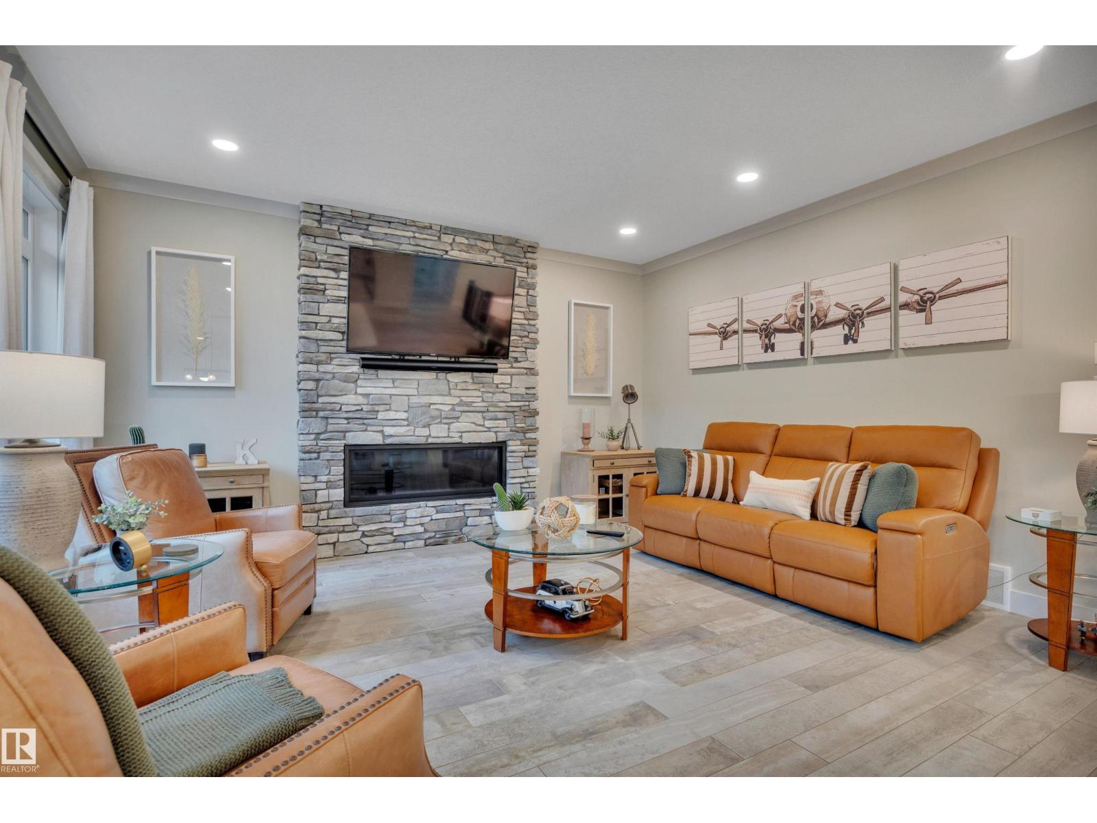 17 DILLWORTH CR — photo 23