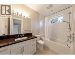 2645 Rosebery Avenue, West Vancouver, BC V7V3A3 Photo 22