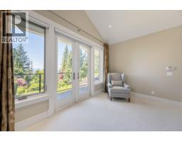 2645 Rosebery Avenue, West Vancouver, BC V7V3A3 Photo 18
