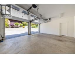 2645 Rosebery Avenue, West Vancouver, BC V7V3A3 Photo 36