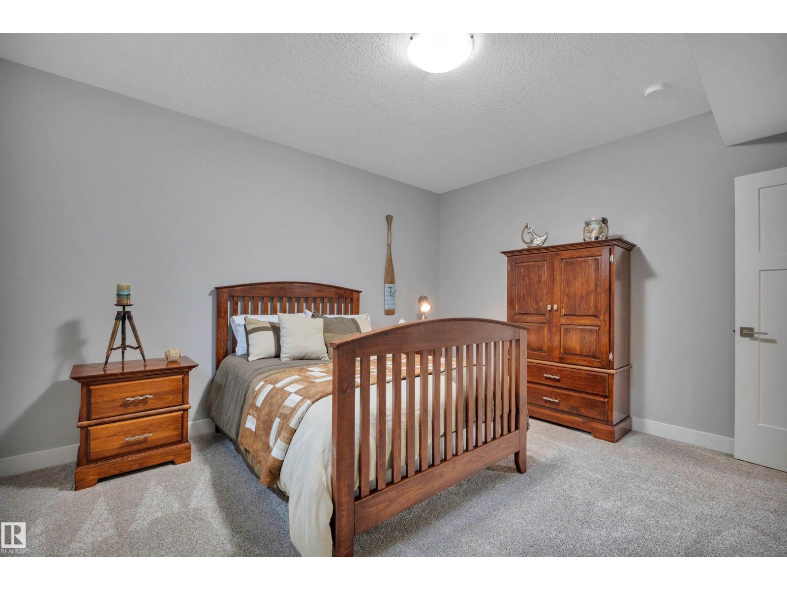 17 DILLWORTH CR — photo 48