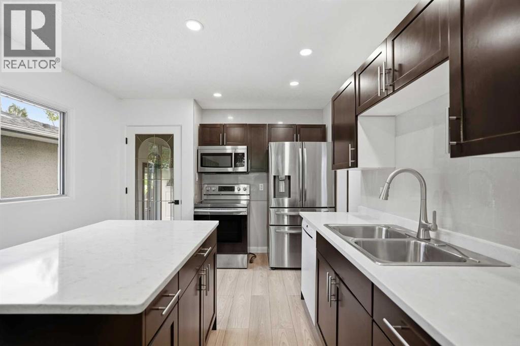 1040 16 Street NE - 8