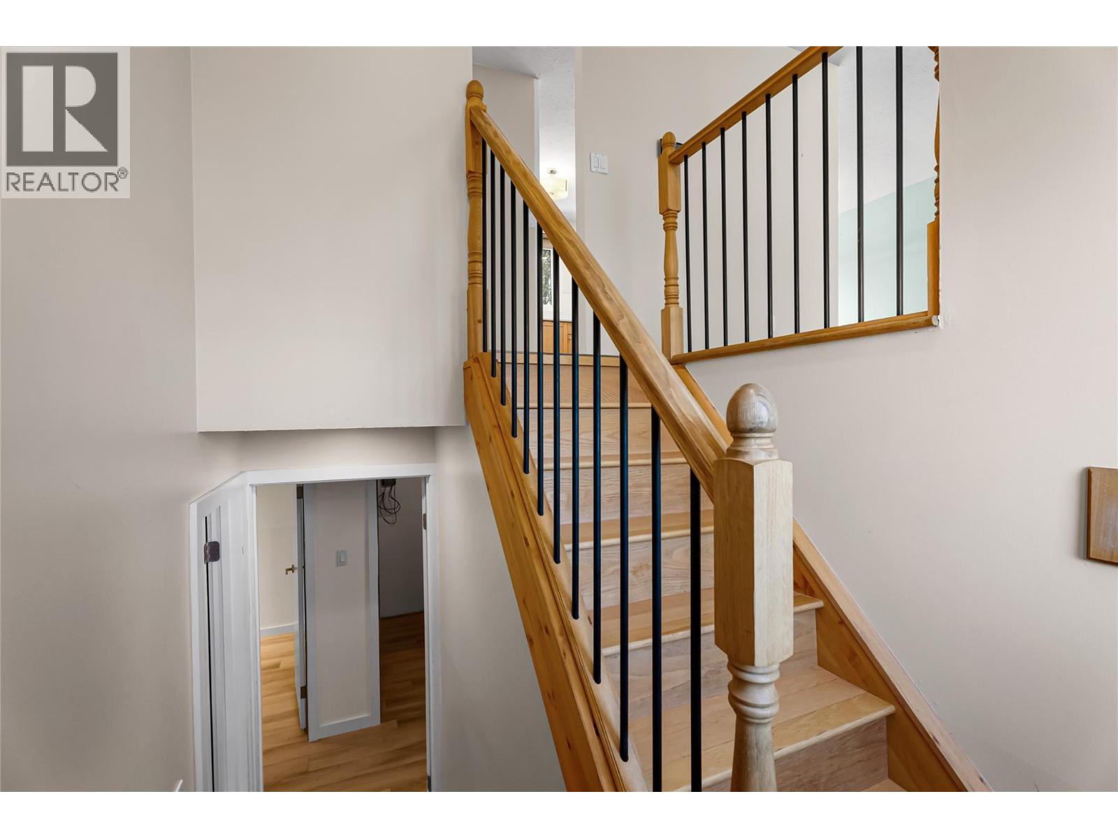 1799 Armstrong Street - Image 33