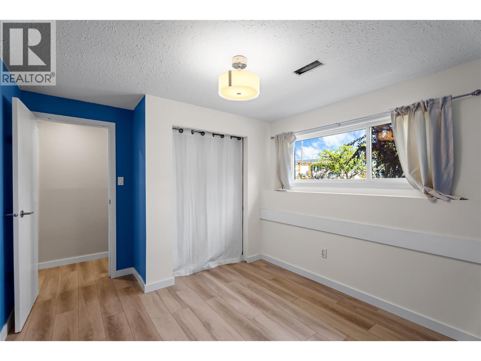 1799 Armstrong Street - Image 37