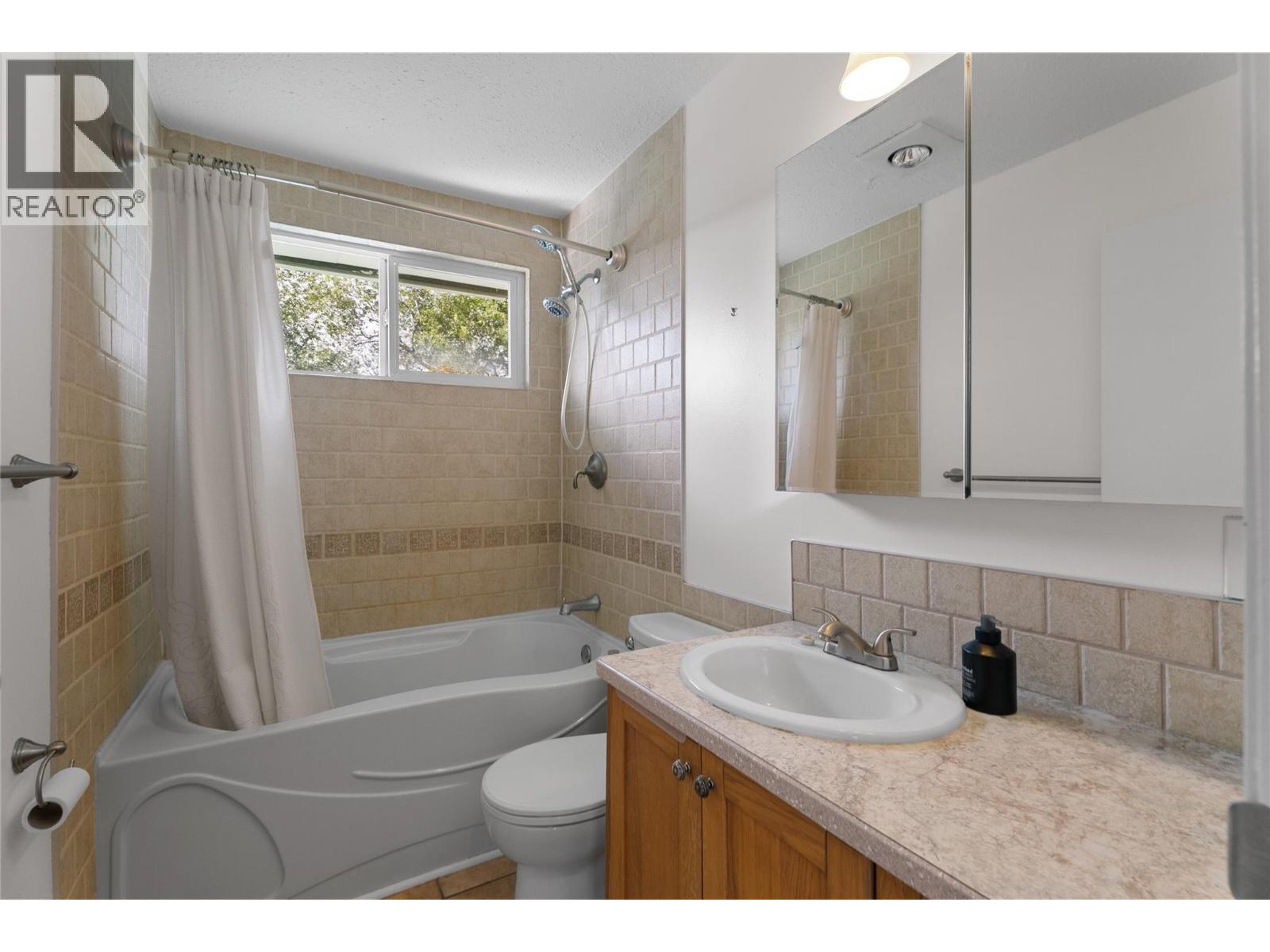 1799 Armstrong Street - Image 28