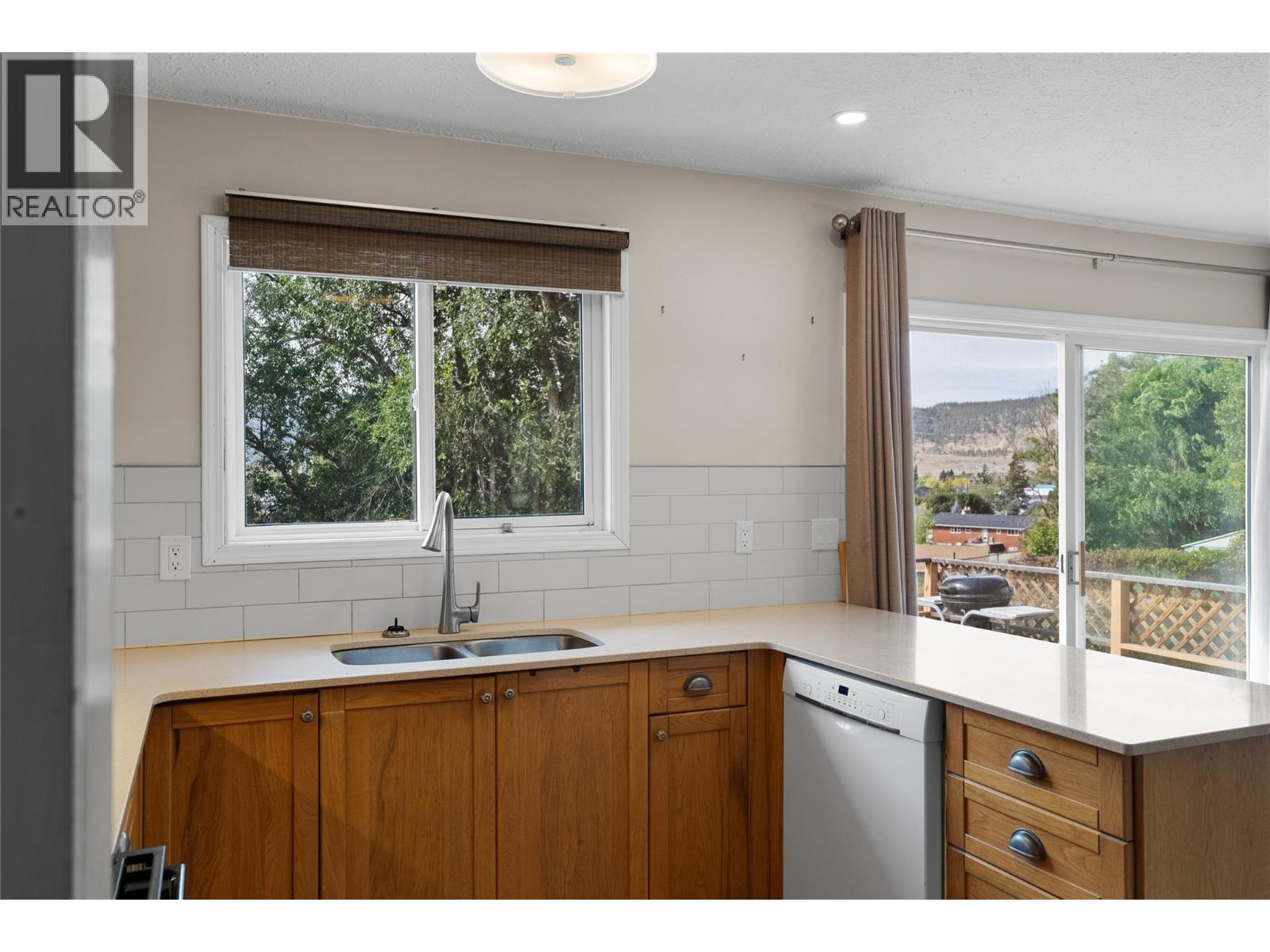 1799 Armstrong Street - Image 22
