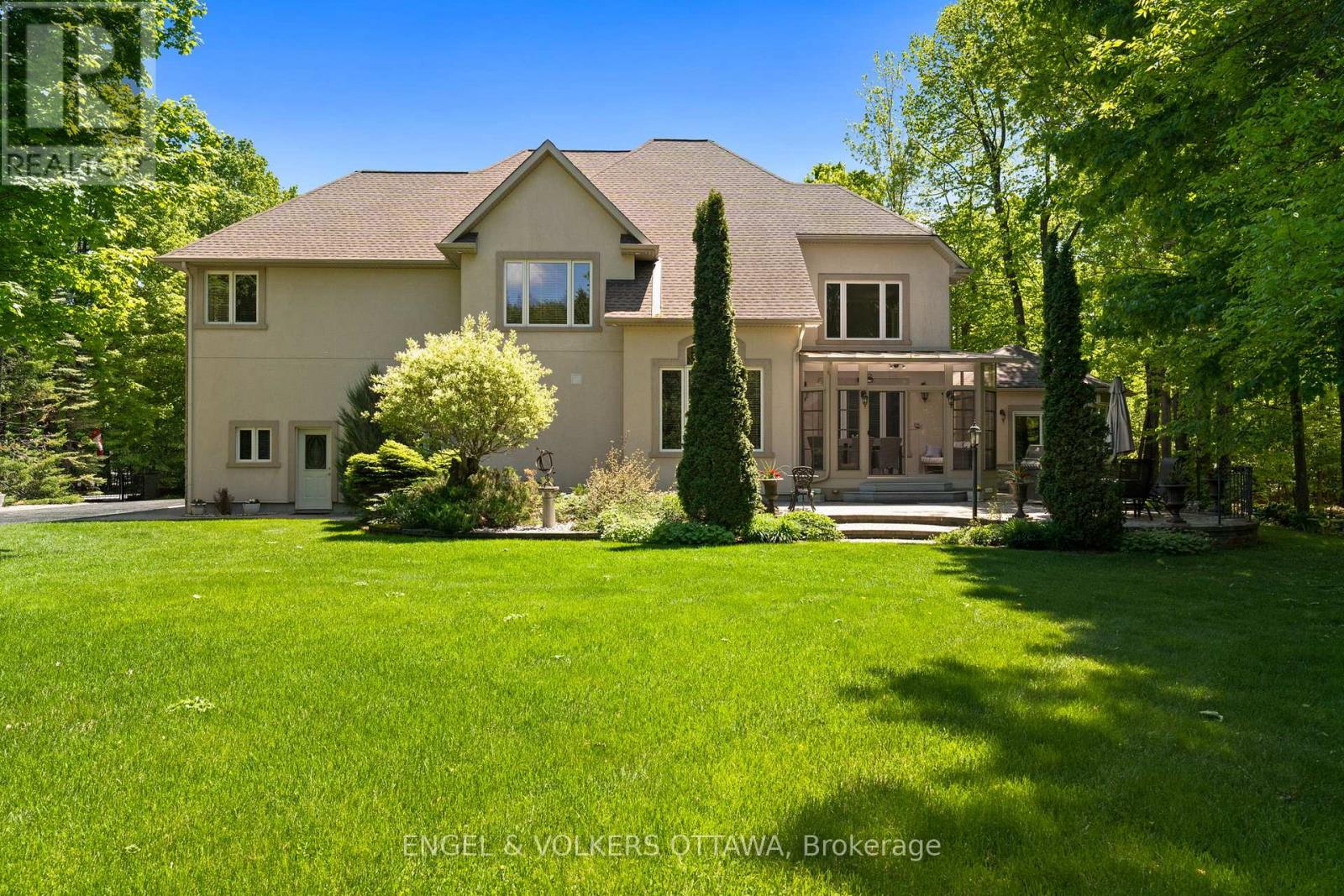 6005 EARLSCOURT CRESCENT - 28