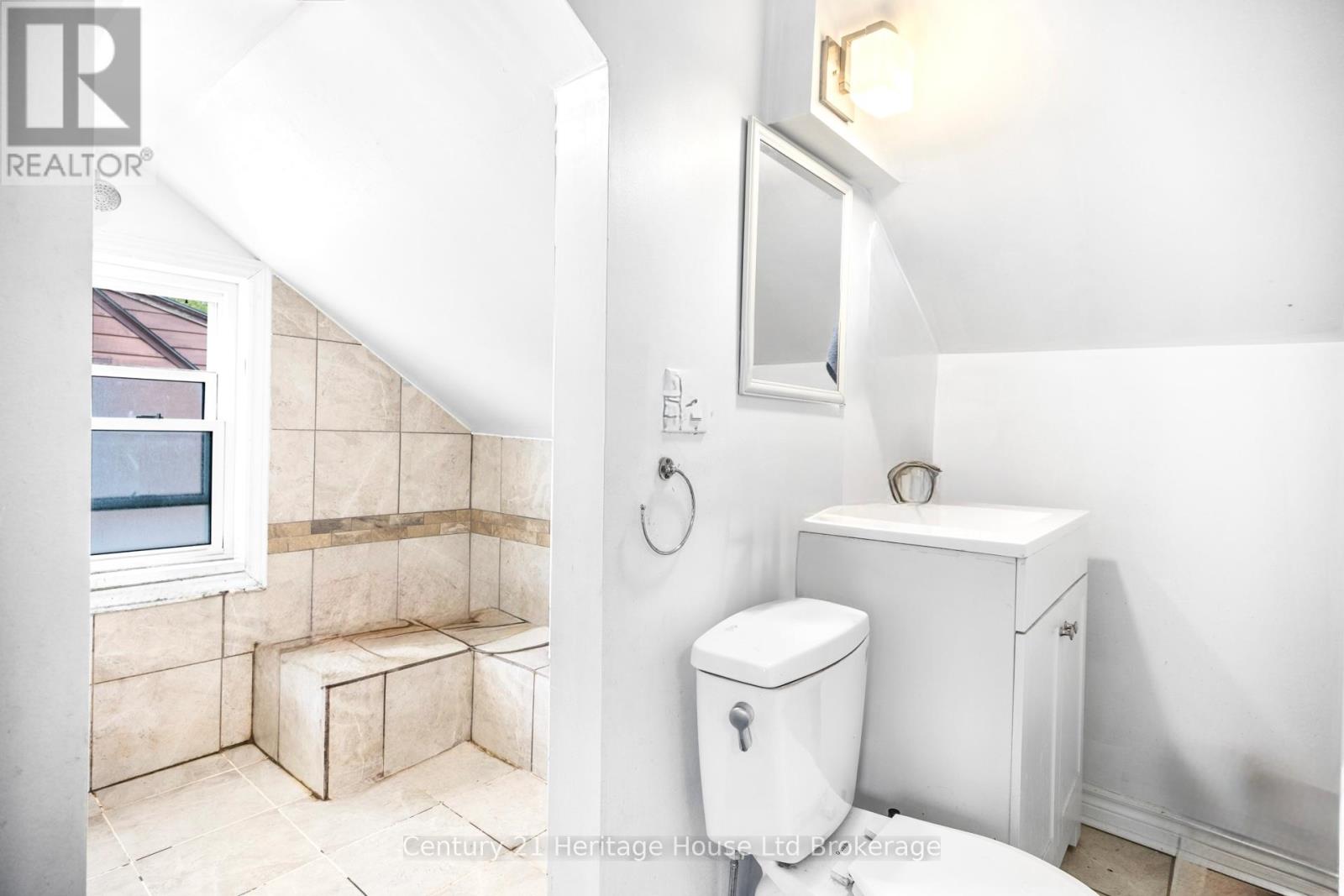 31 WETHERED STREET - 21