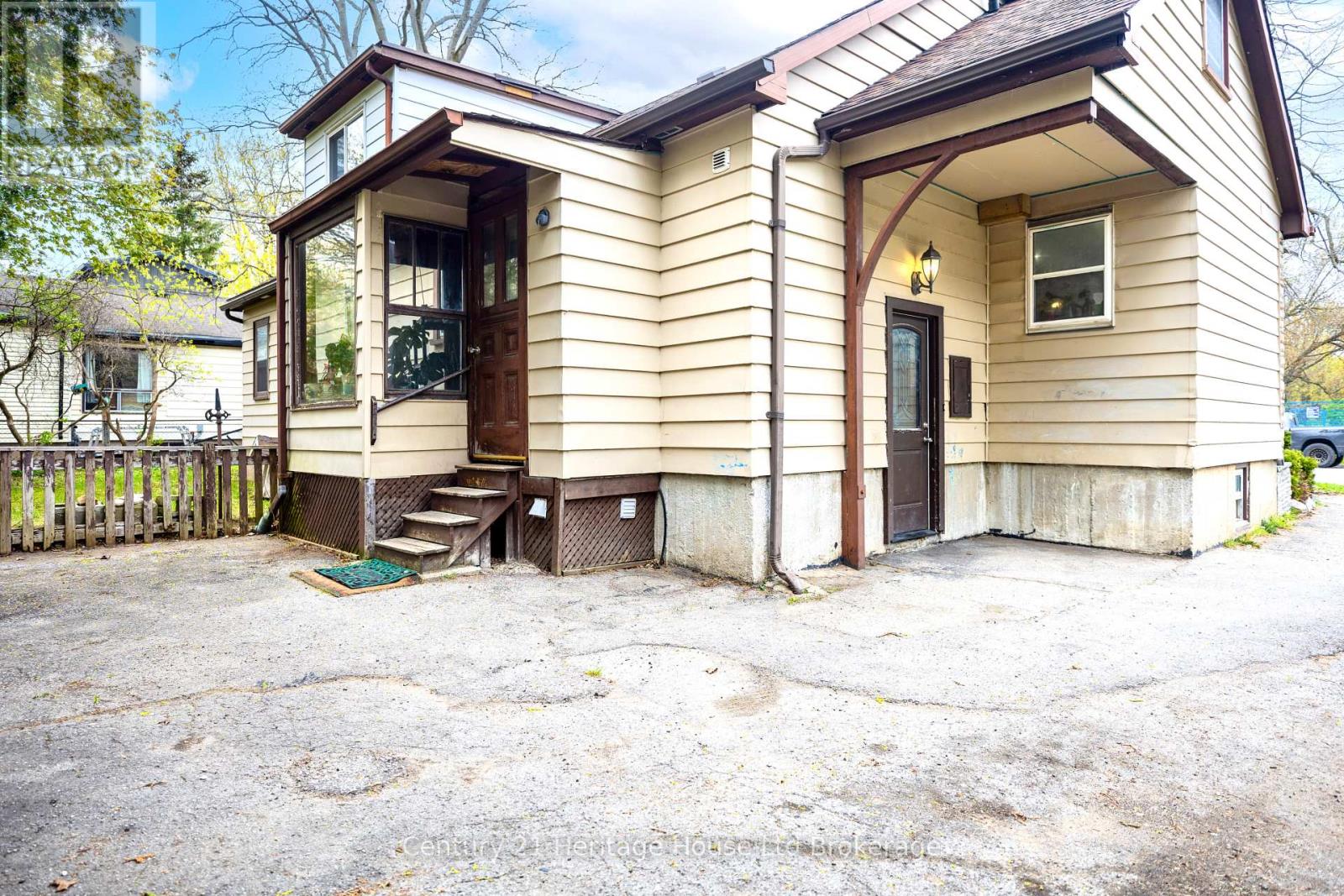 31 WETHERED STREET - 26