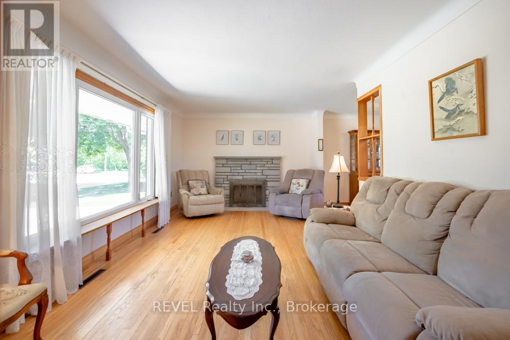 20 GLENCAIRN DRIVE - 6