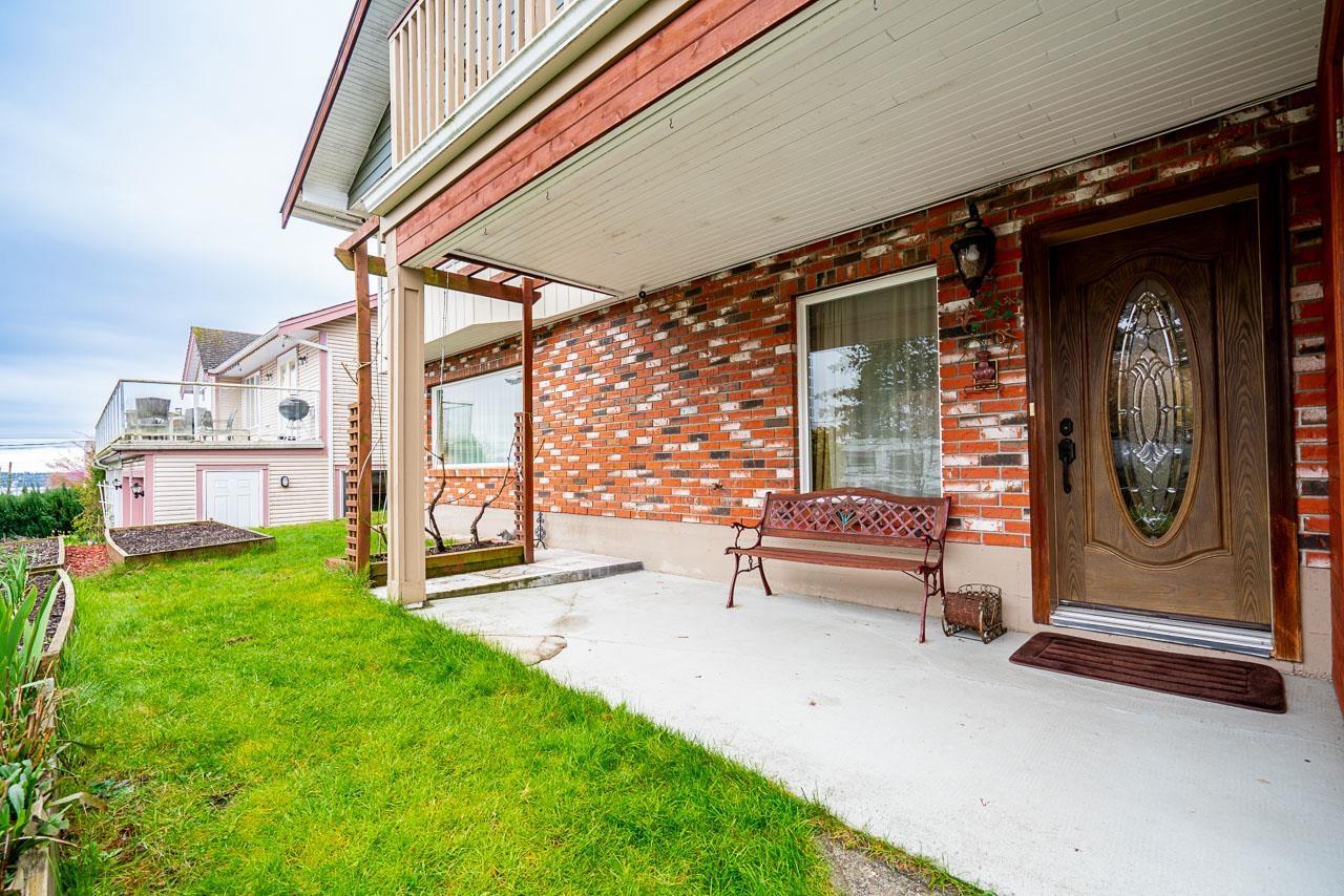1243 PARKER STREET, White Rock