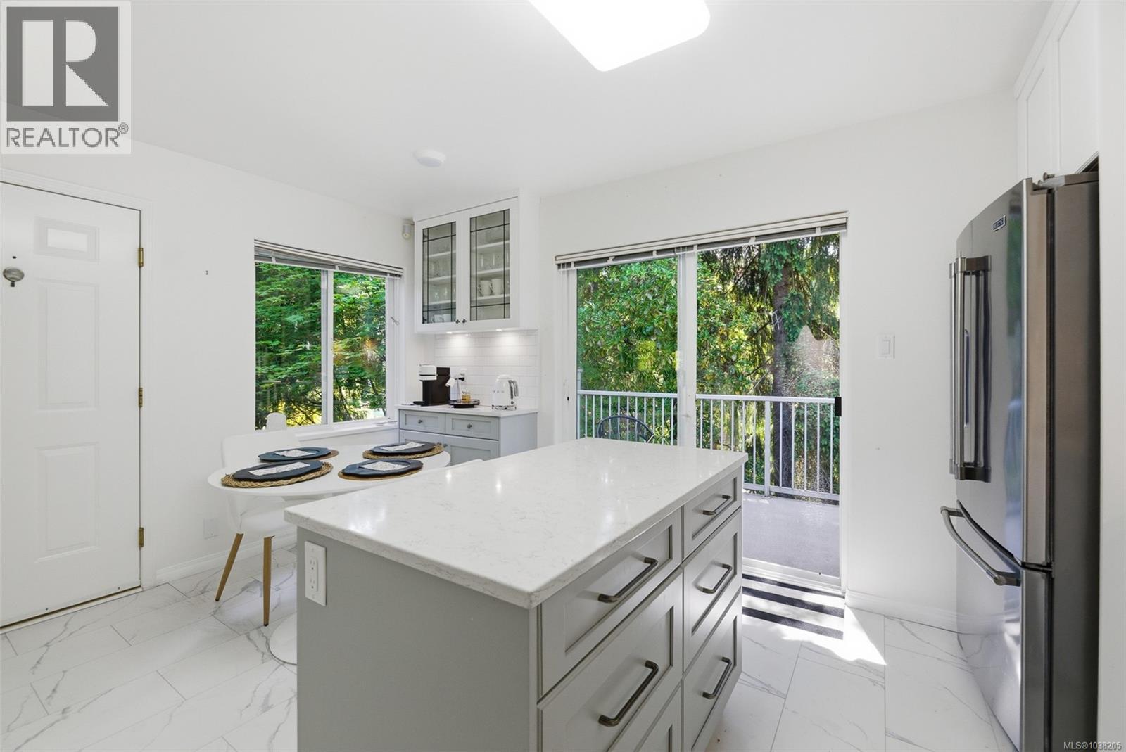 3 118 Aldersmith Place, View Royal