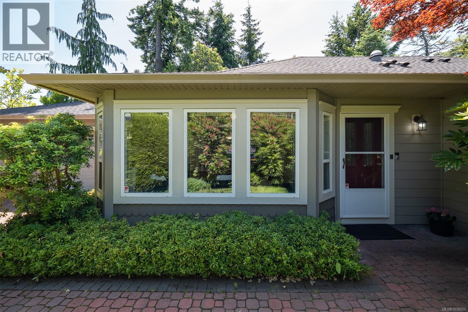 3 118 Aldersmith Place, View Royal