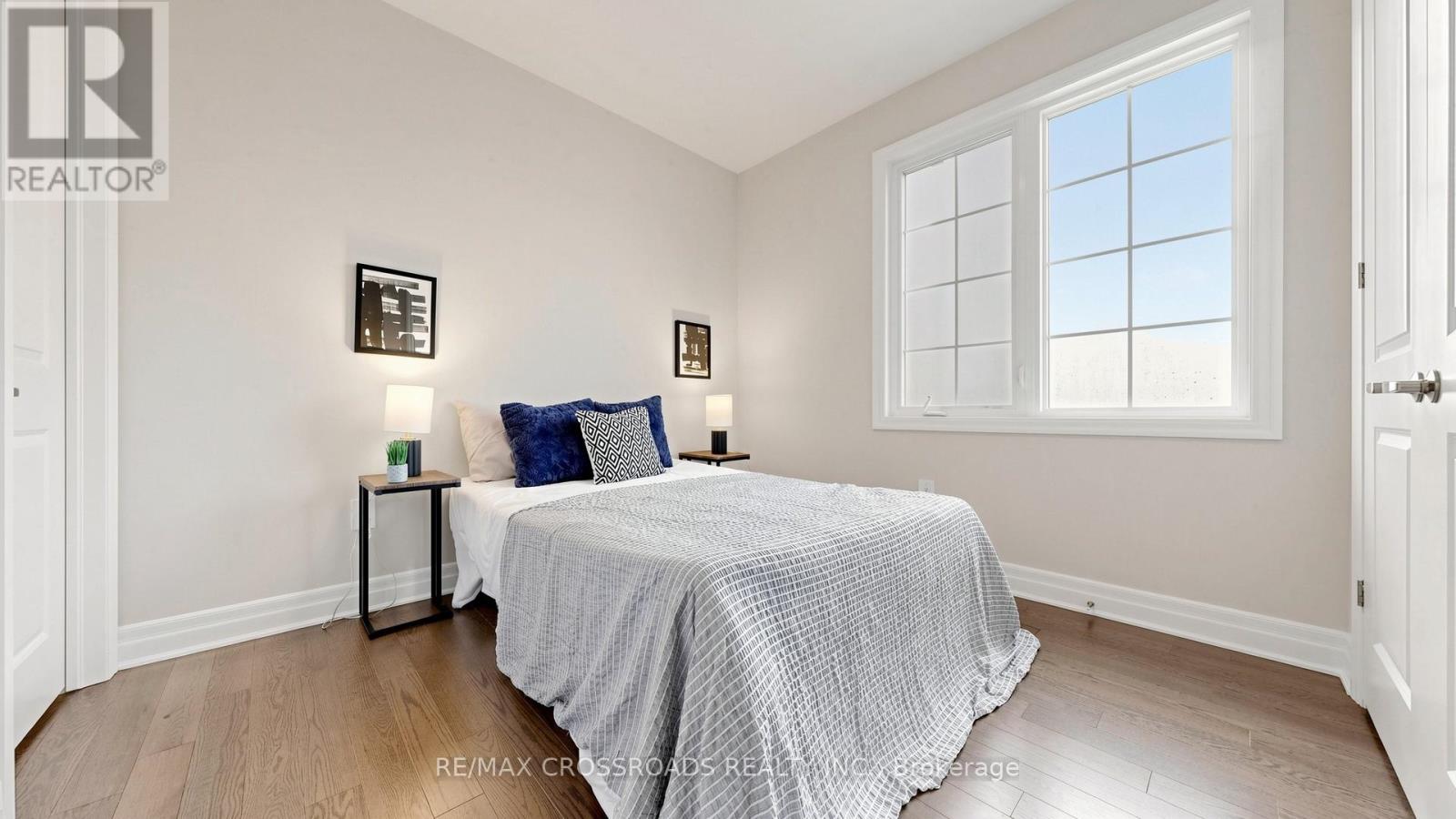 347 BERCZY GREEN DRIVE - 22