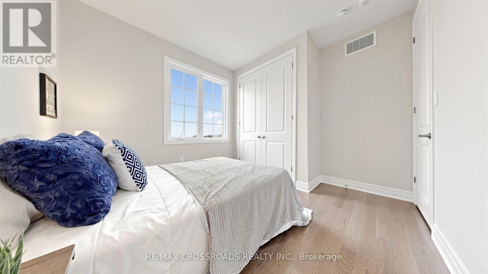 347 BERCZY GREEN DRIVE - 25