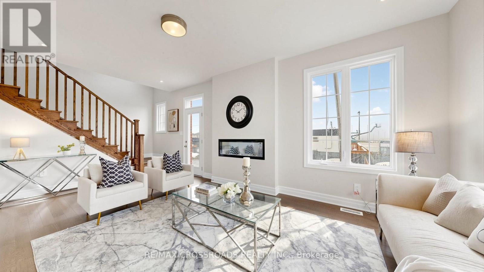 347 BERCZY GREEN DRIVE - 5