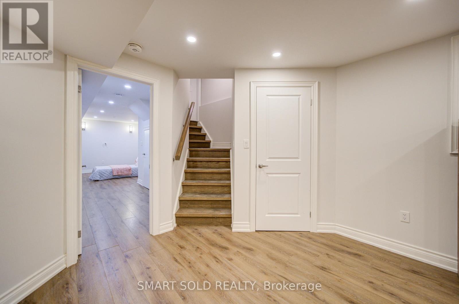 38 CROCKART LANE - 44