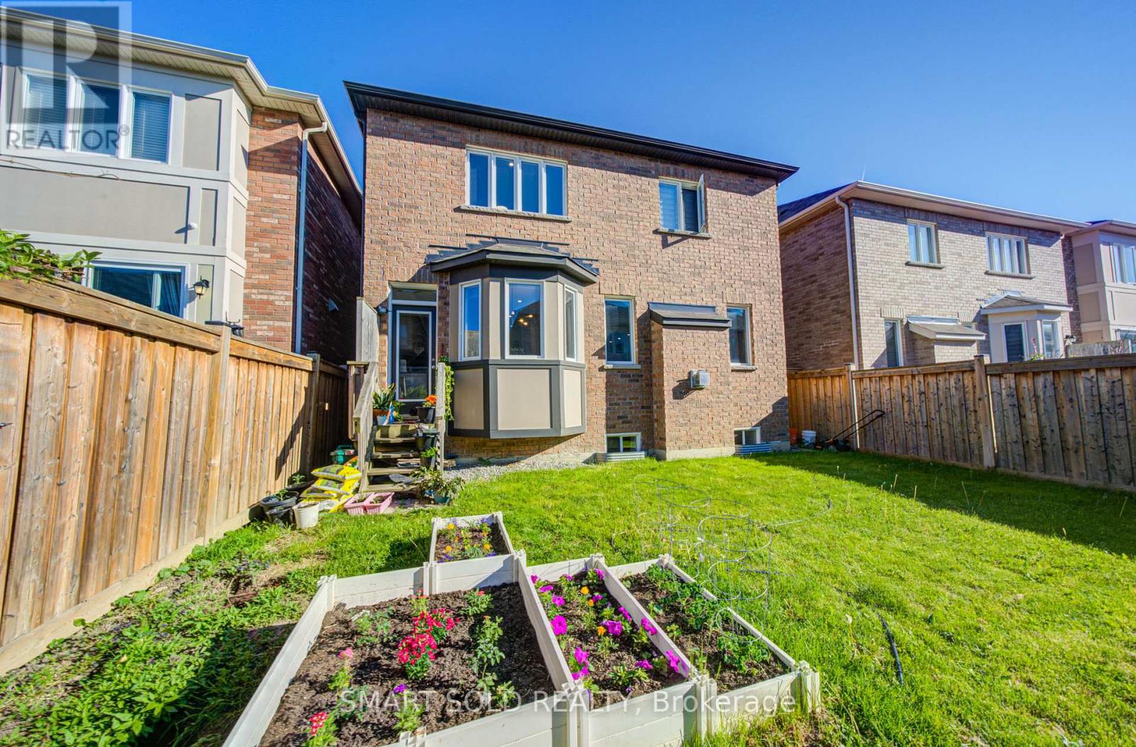 38 CROCKART LANE - 48