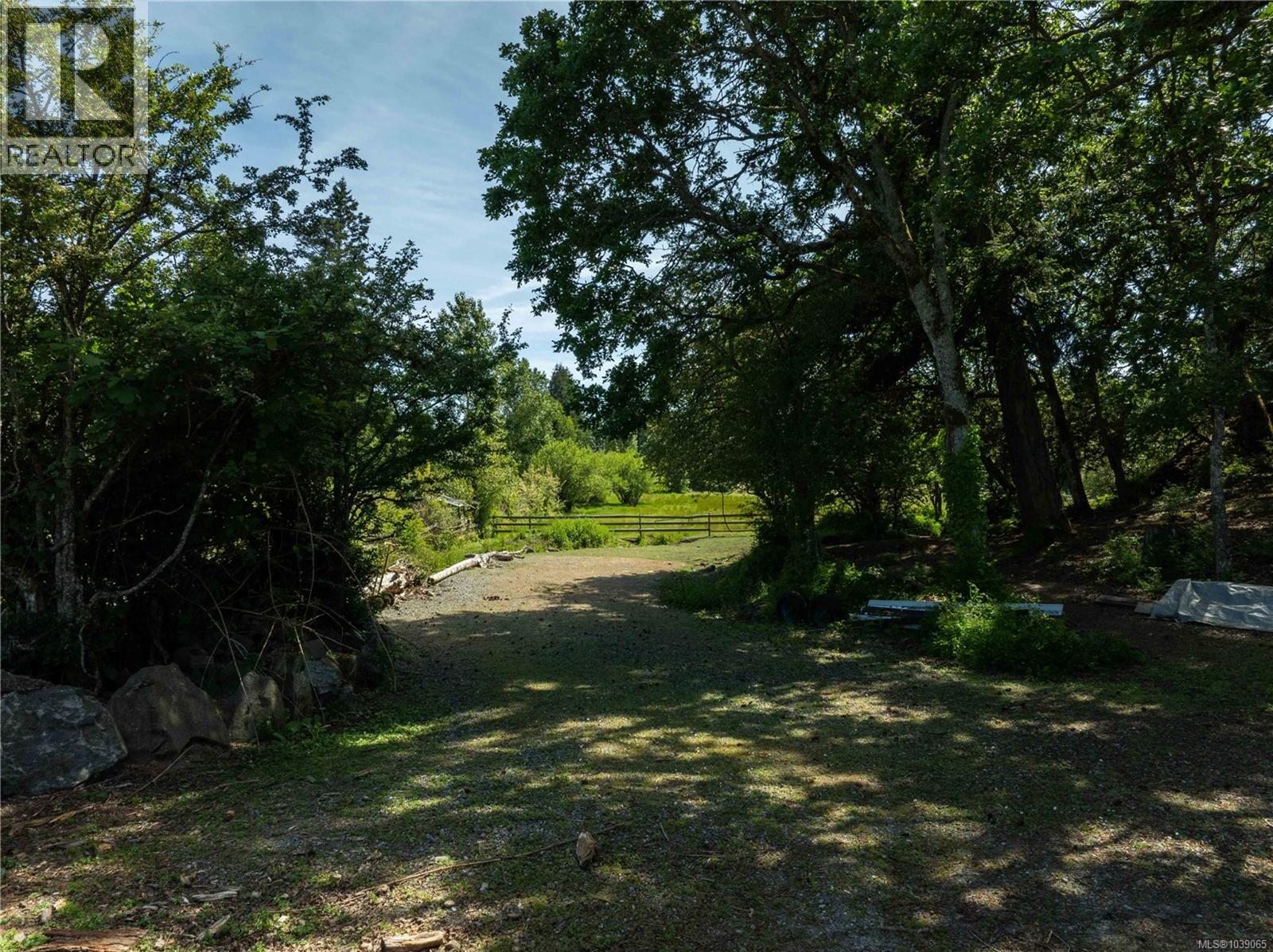  1568 Burnside Road West, Saanich