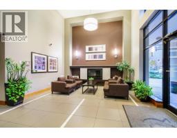 1102 1 Renaissance Square, New Westminster, BC V3M0B6 Photo 6