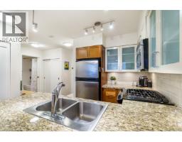 1102 1 Renaissance Square, New Westminster, BC V3M0B6 Photo 11