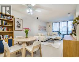 1102 1 Renaissance Square, New Westminster, BC V3M0B6 Photo 14