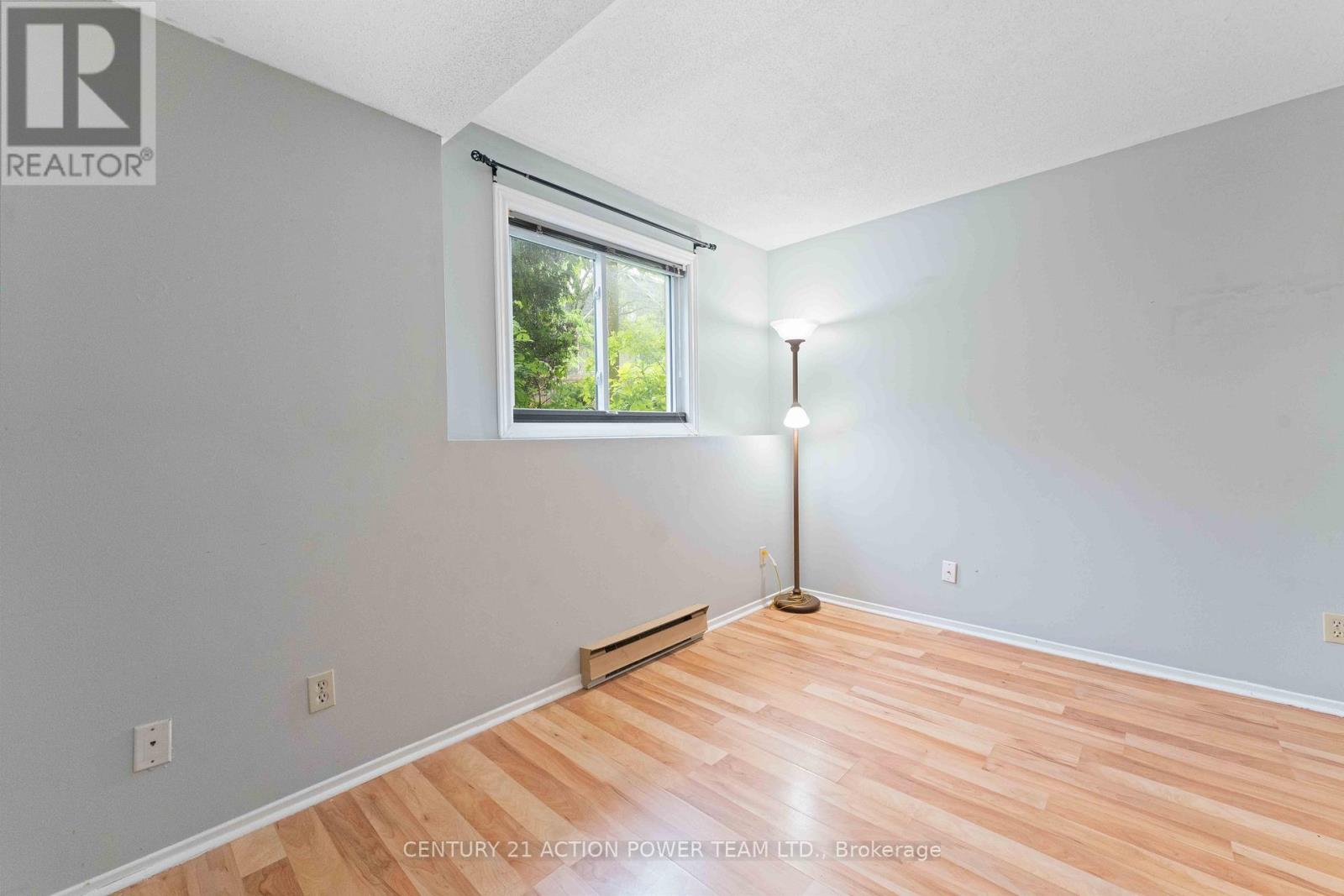 #41 1006 TANGUAY COURT - 26
