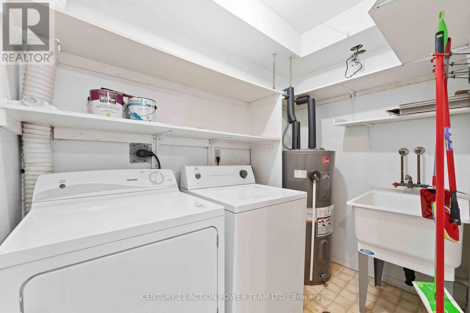 #41 1006 TANGUAY COURT - 27