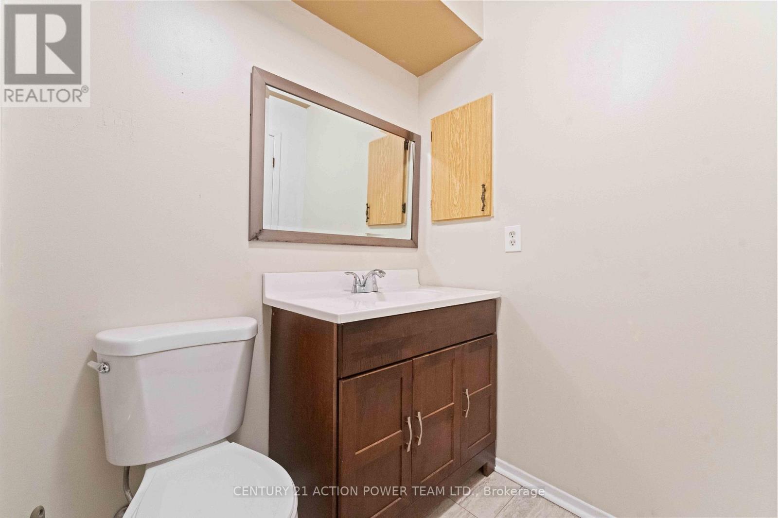 #41 1006 TANGUAY COURT - 34