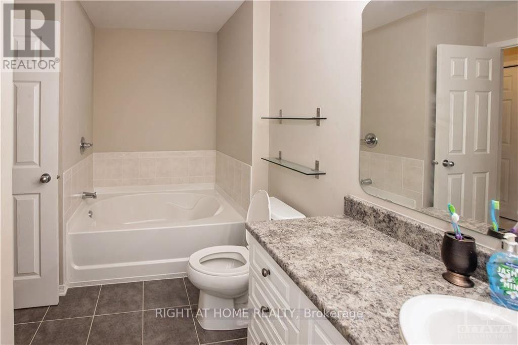 2 Bed, 2 Bath House for Rent in Ottawa – 106 WINDSWEPT PRIVATE, Ottawa – MLS# X13238230 - Image 5