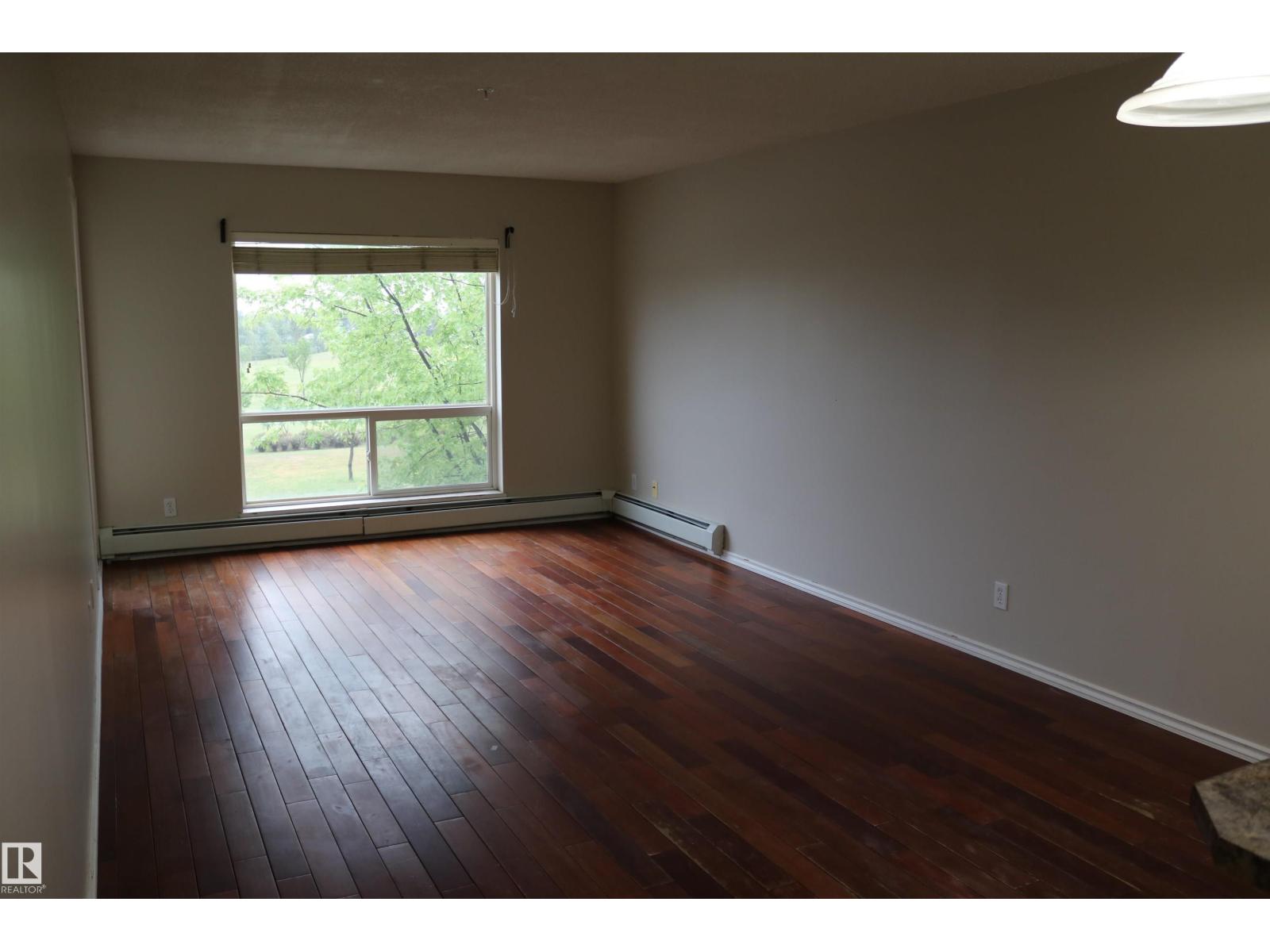 #422 17404 64 AV NW - 8