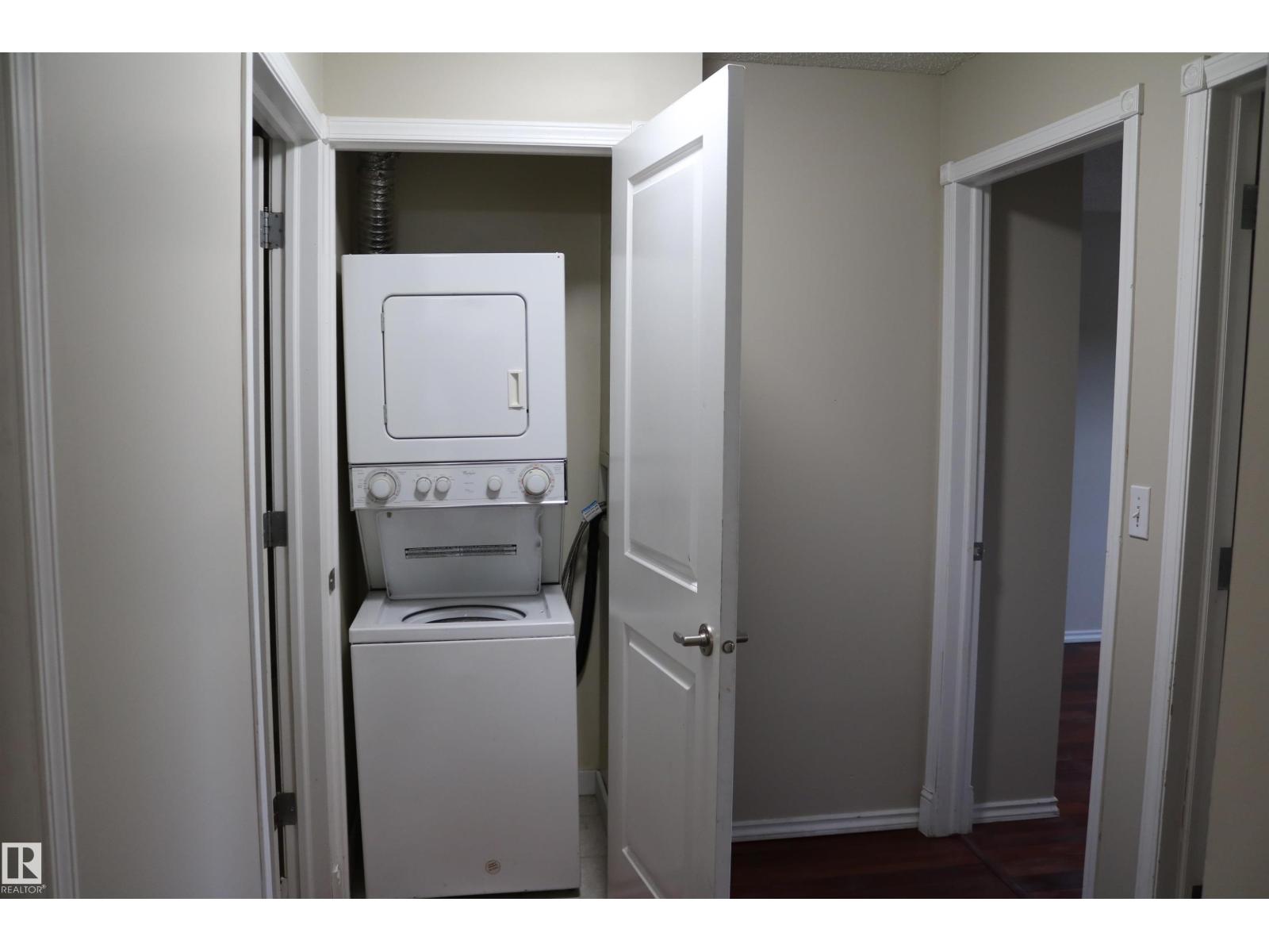 #422 17404 64 AV NW - 9