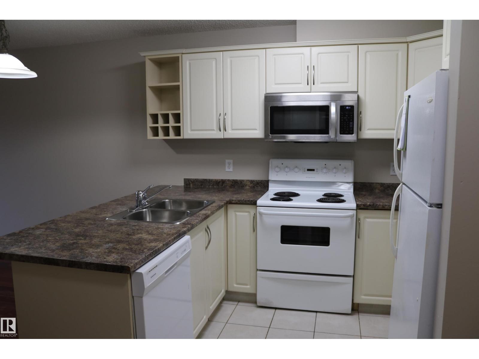 #422 17404 64 AV NW - 4