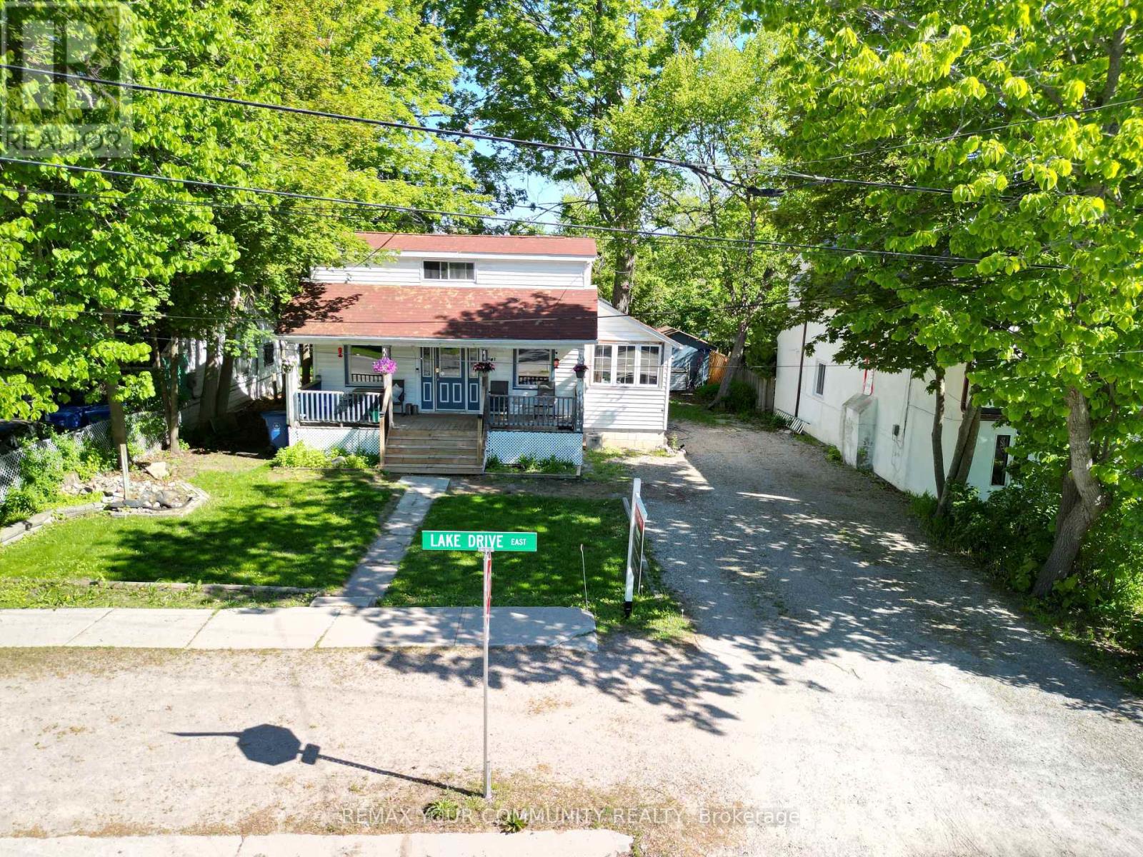 1002 LAKE DRIVE E - 22