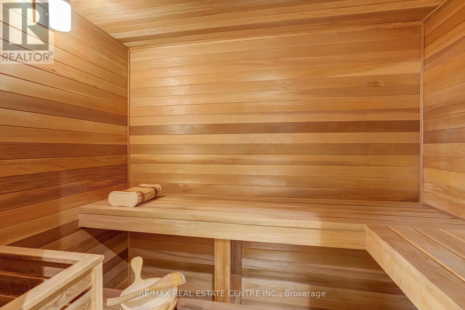 888 SWEETWATER CRESCENT - 34