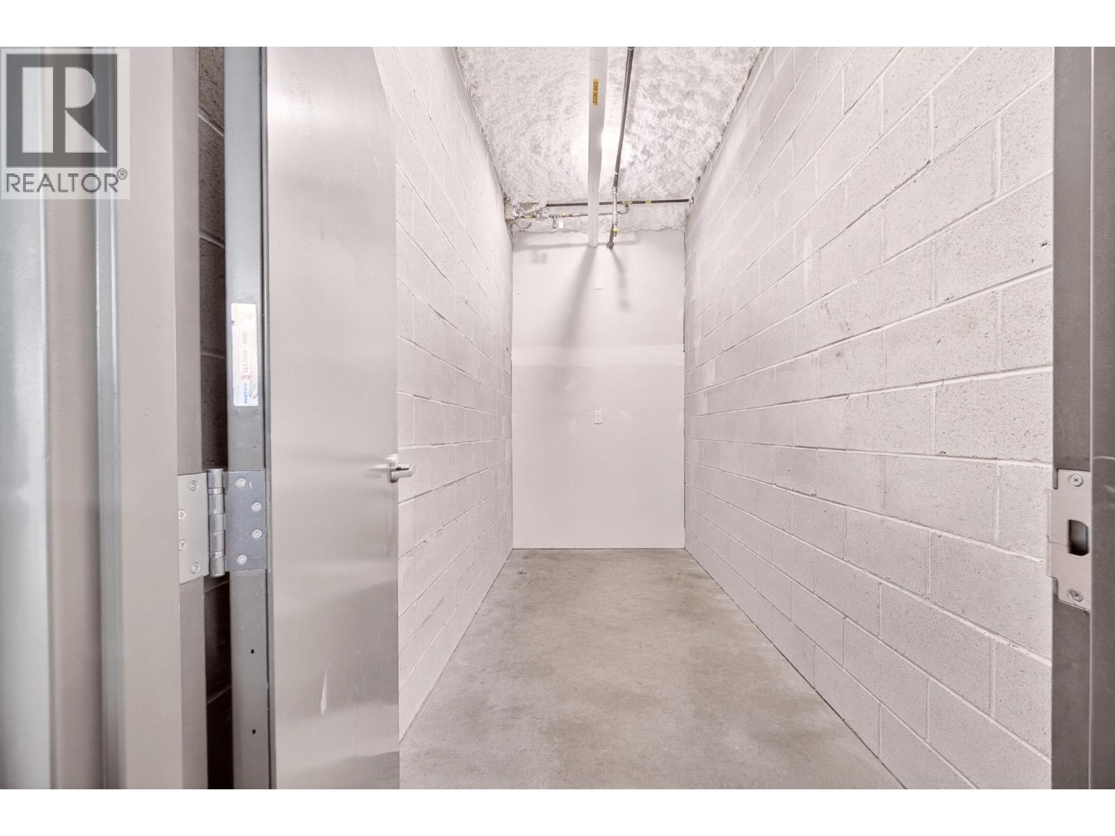 2 Bed, 2 Bath House for Sale in Vancouver – 675 W 30TH AVENUE, Vancouver – MLS# R3131835 - Image 48