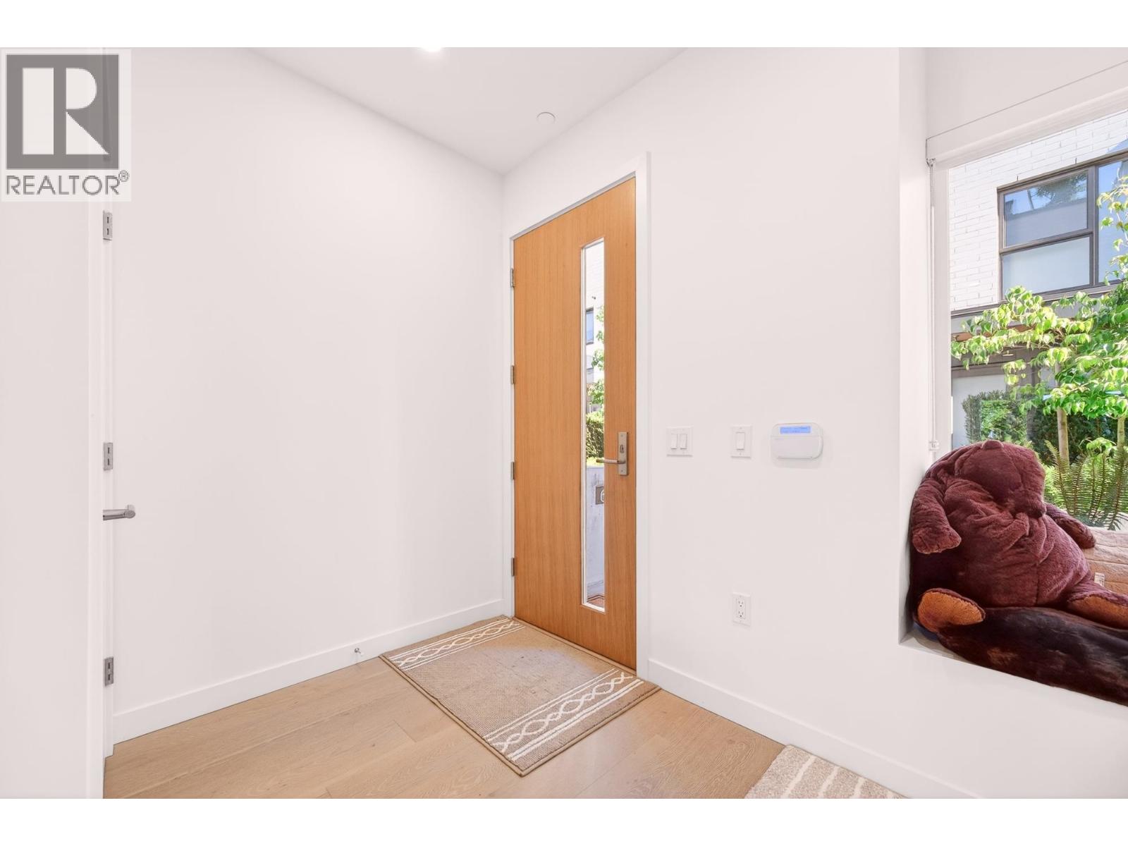 2 Bed, 2 Bath House for Sale in Vancouver – 675 W 30TH AVENUE, Vancouver – MLS# R3131835 - Image 7