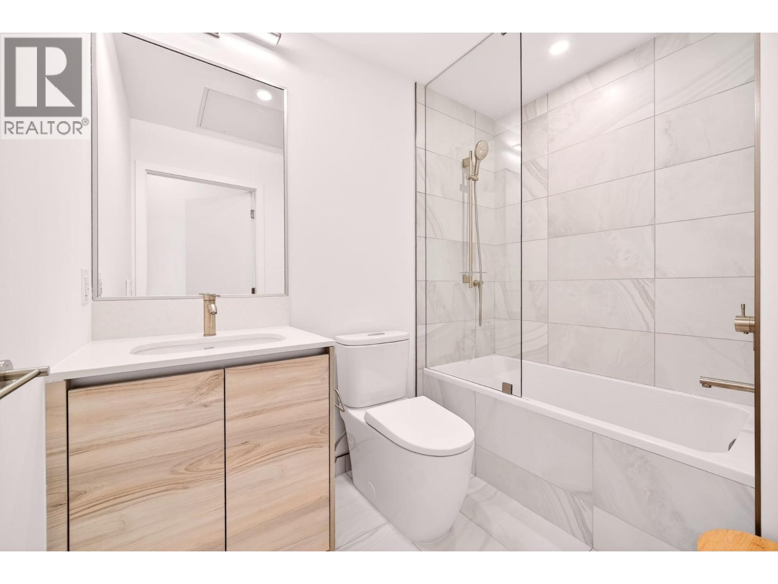 2 Bed, 2 Bath House for Sale in Vancouver – 675 W 30TH AVENUE, Vancouver – MLS# R3131835 - Image 34