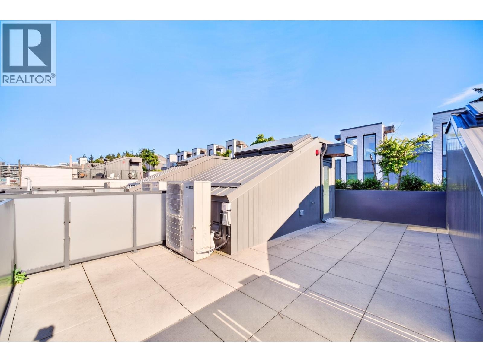 2 Bed, 2 Bath House for Sale in Vancouver – 675 W 30TH AVENUE, Vancouver – MLS# R3131835 - Image 42
