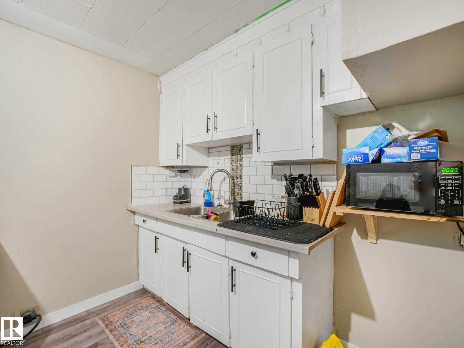 12139 81 ST NW - 32
