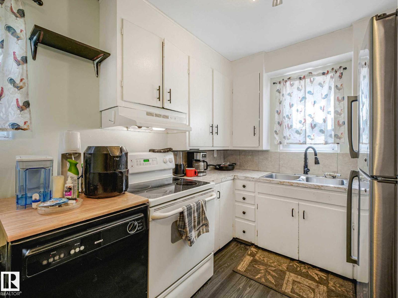 12139 81 ST NW - 17