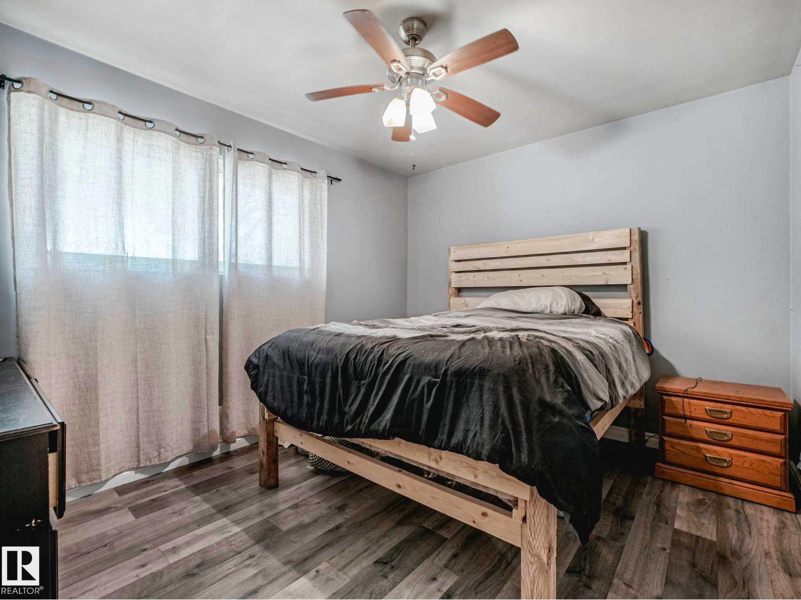 12139 81 ST NW - 21
