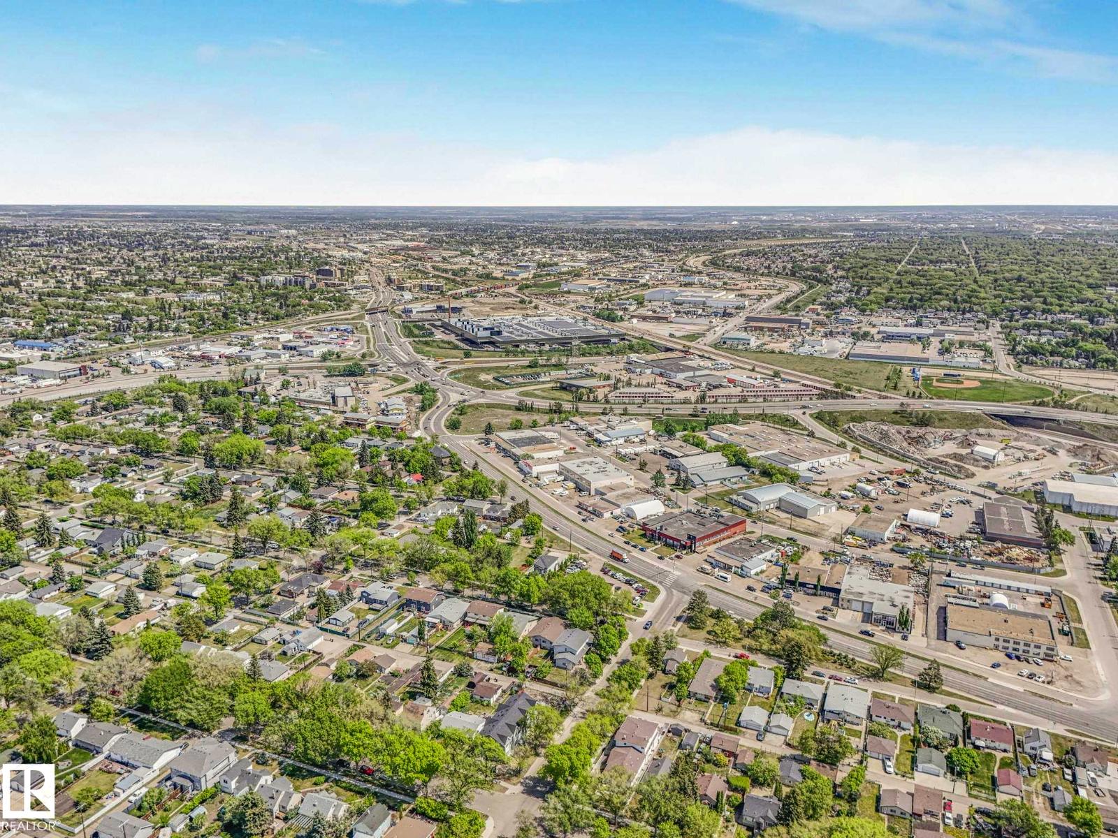 12139 81 ST NW - 3
