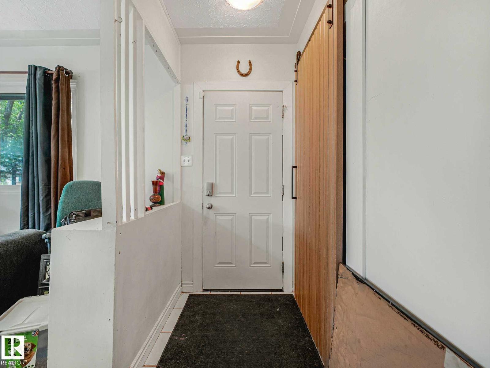 12139 81 ST NW - 10