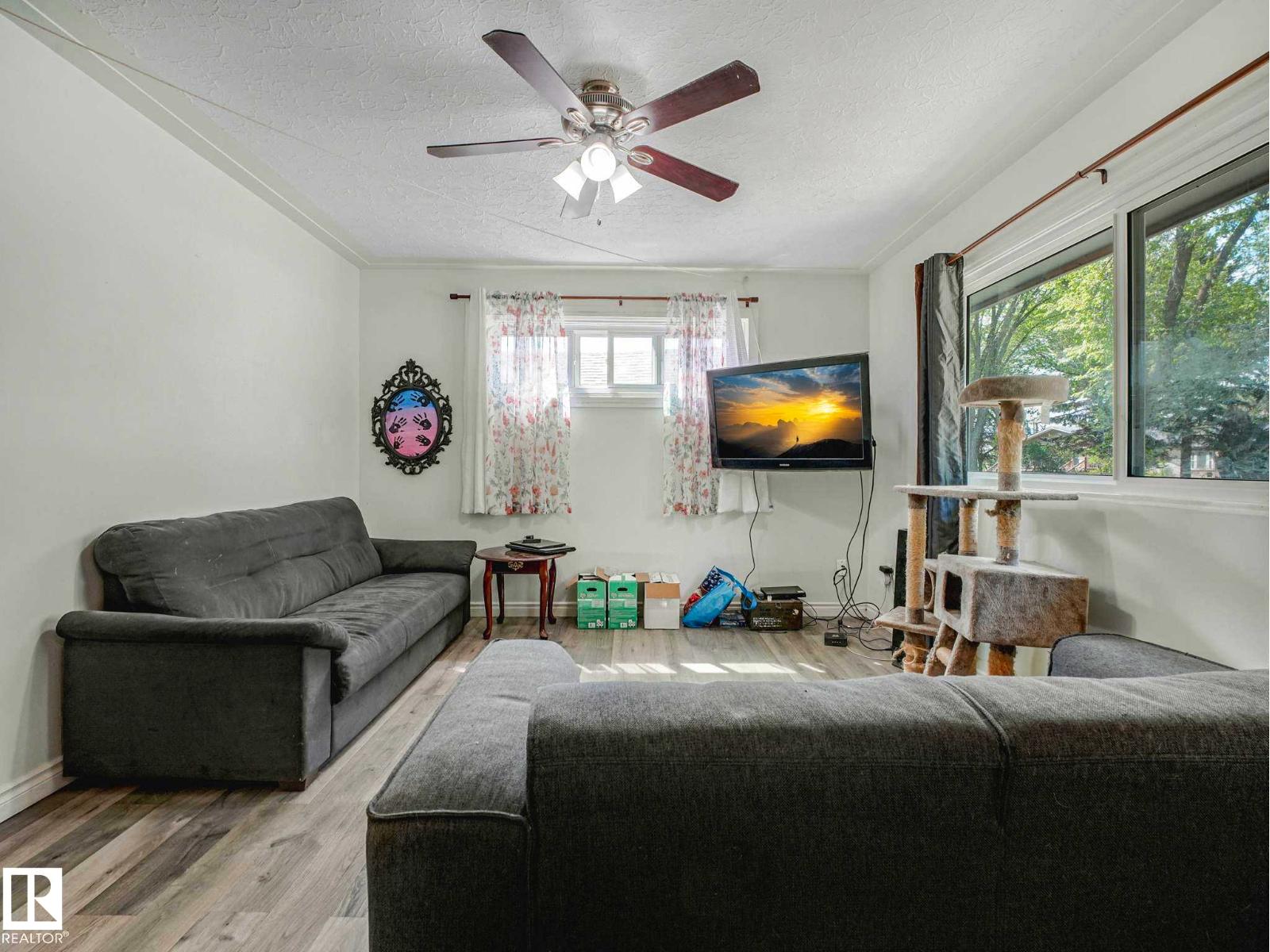 12139 81 ST NW - 12