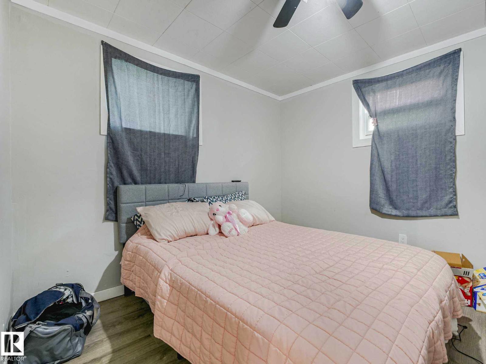 12139 81 ST NW - 44