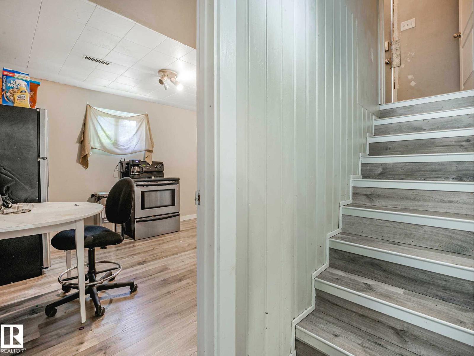 12139 81 ST NW - 30