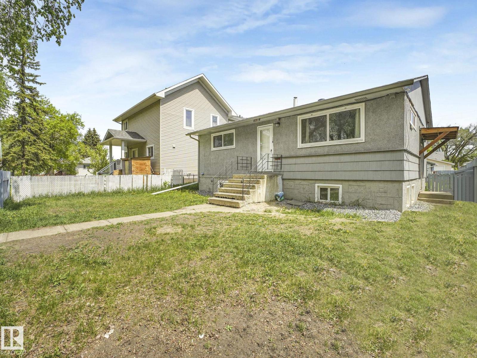 12139 81 ST NW - 7