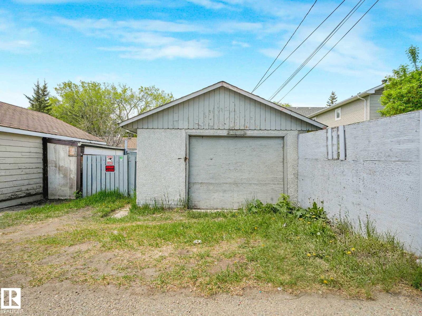 12139 81 ST NW - 54